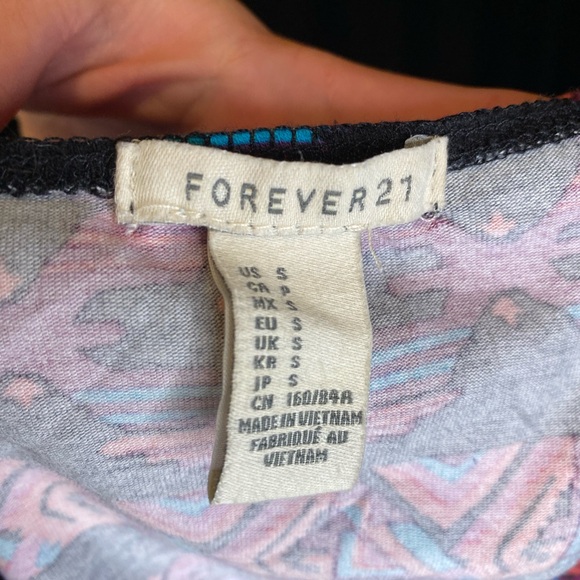 Forever 21 Crop - Picture 2 of 3
